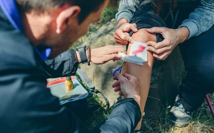 Are Long Term DIY Survival Shelters Possible? 5 Stitching a Wound