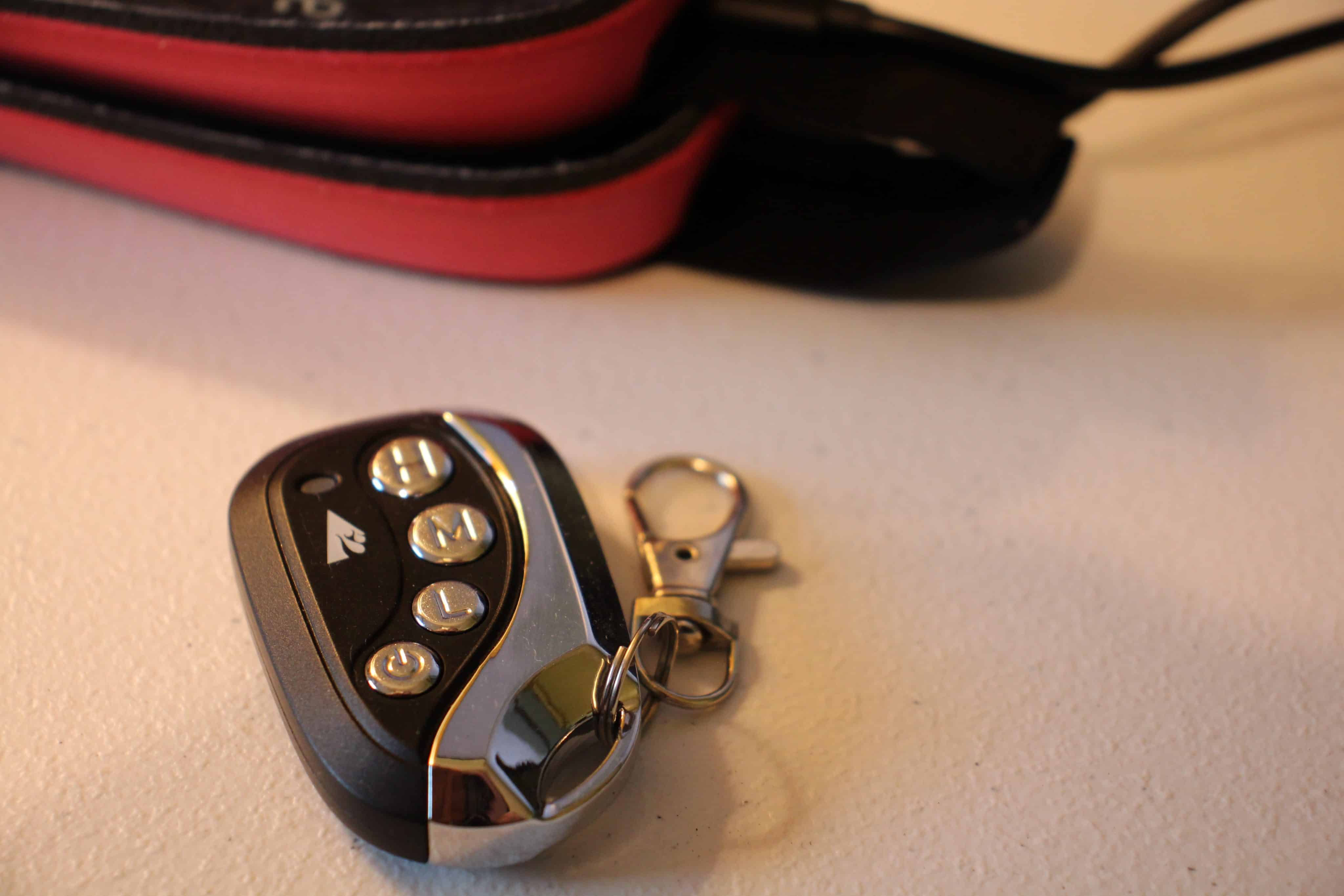 Action Heat Insoles Remote